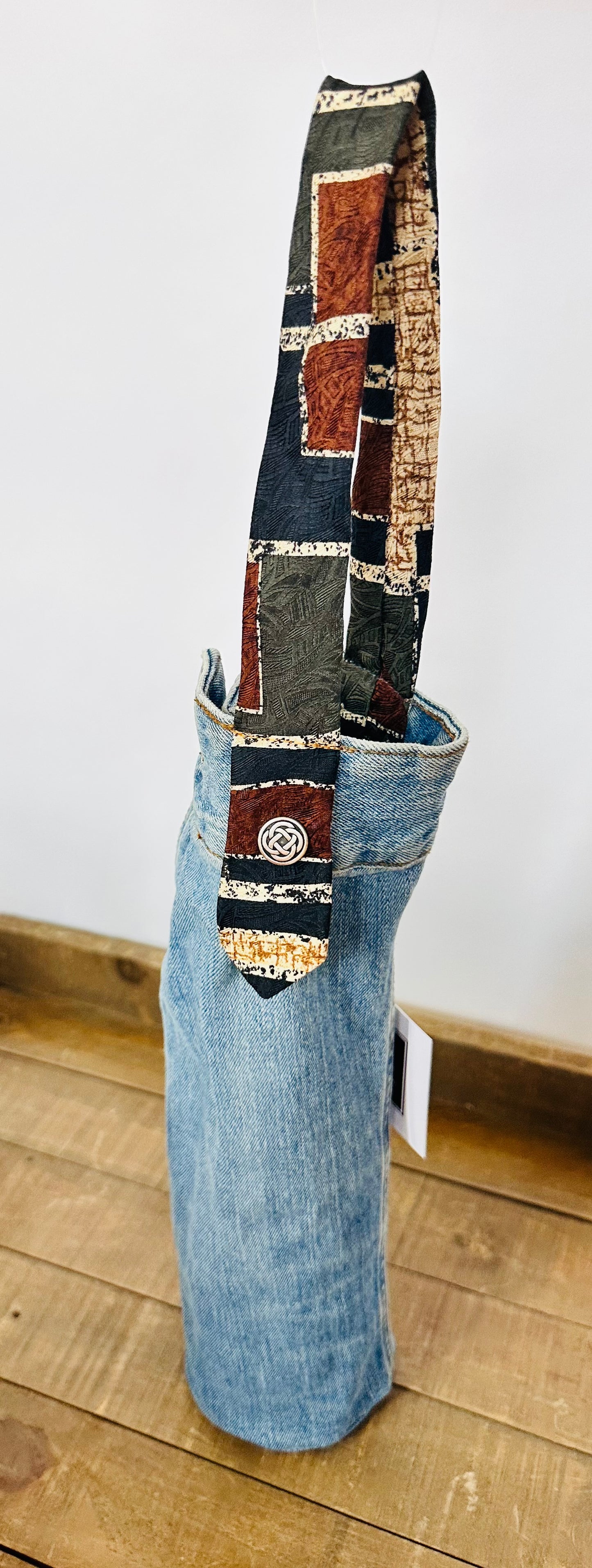 medium wash denim + abstract earthy tie wine sleeve
