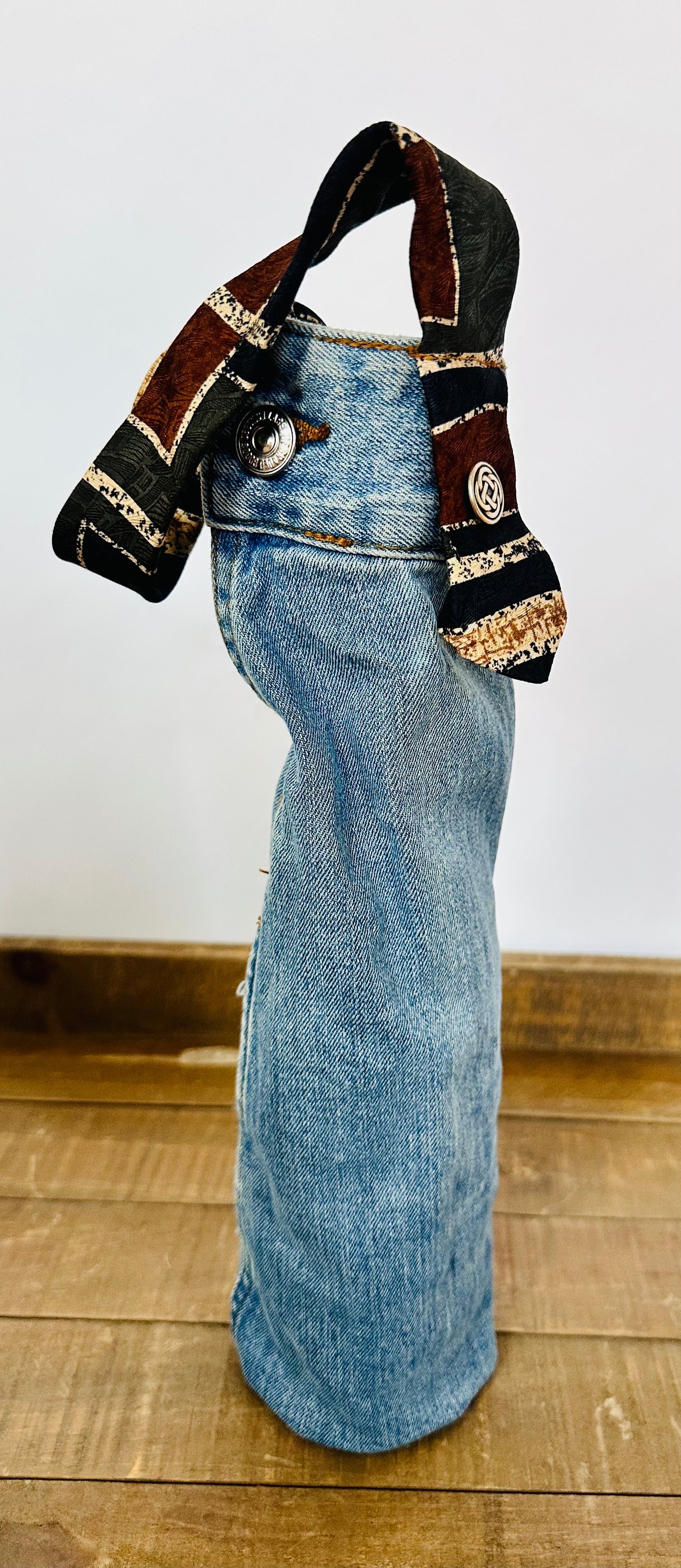 medium wash denim + abstract earthy tie wine sleeve