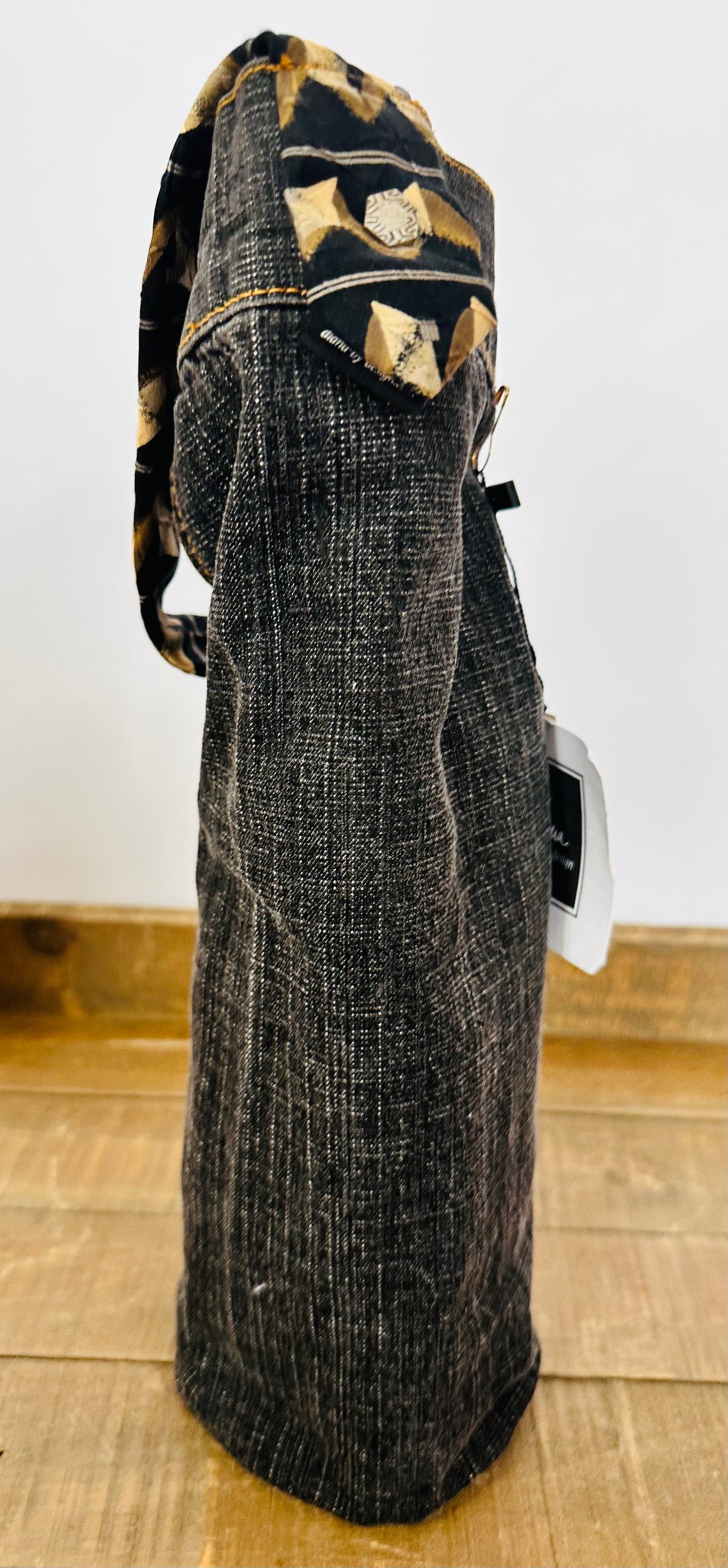 black wash denim + black/gold pattern tie wine sleeve