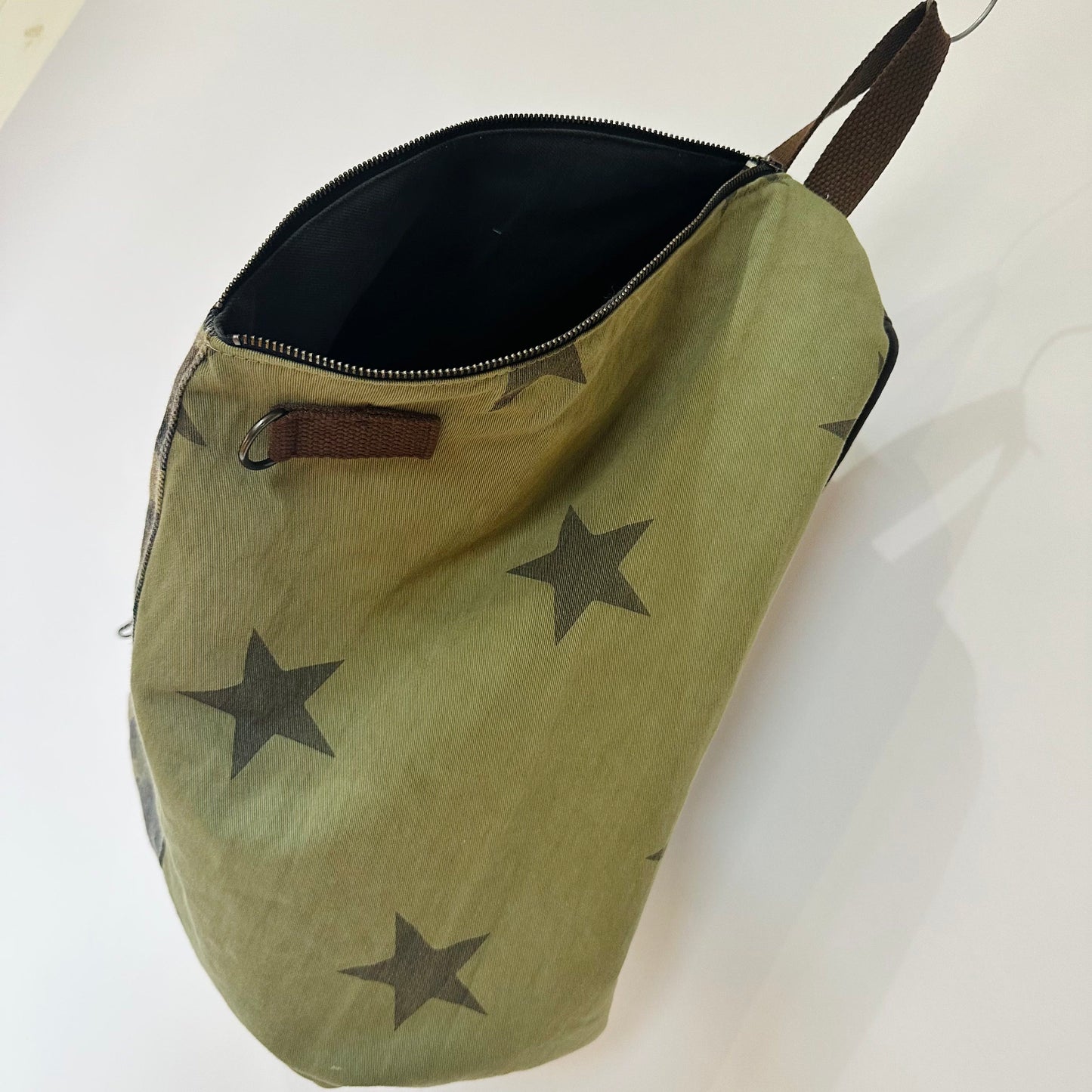 the cargo hauler sling bag
