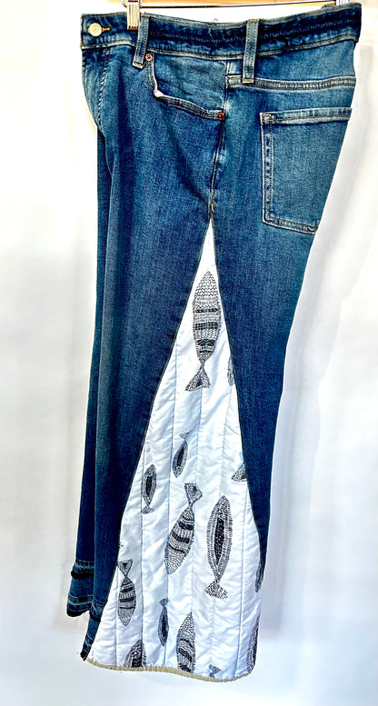 just keep swimming quilted bell bottoms [10/30] l