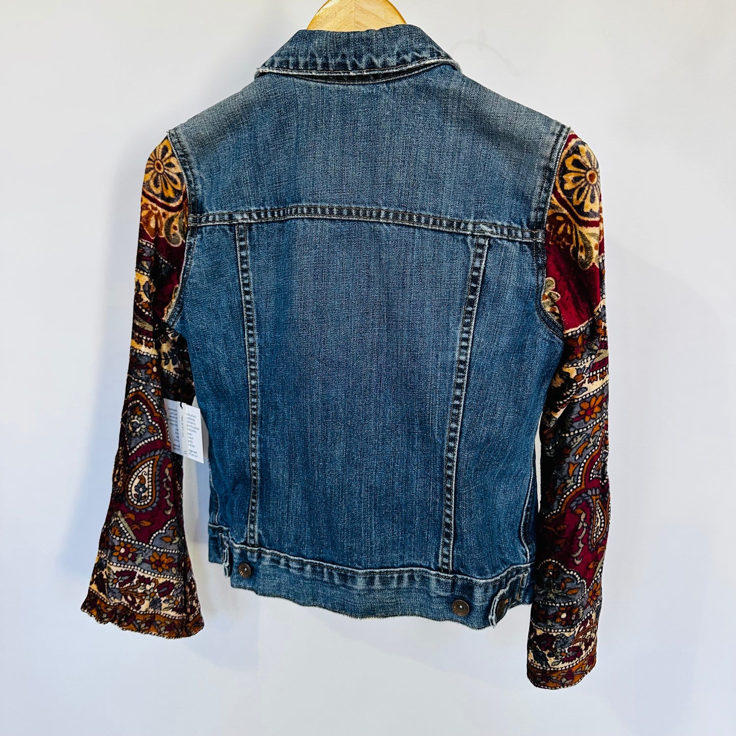 vintage denim pairs with classic velvet [s]