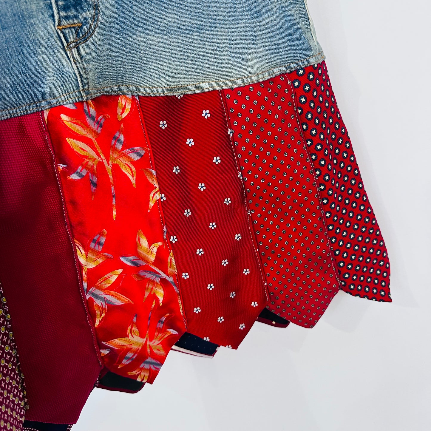 distress vintage denim + bright red ties [6/28]