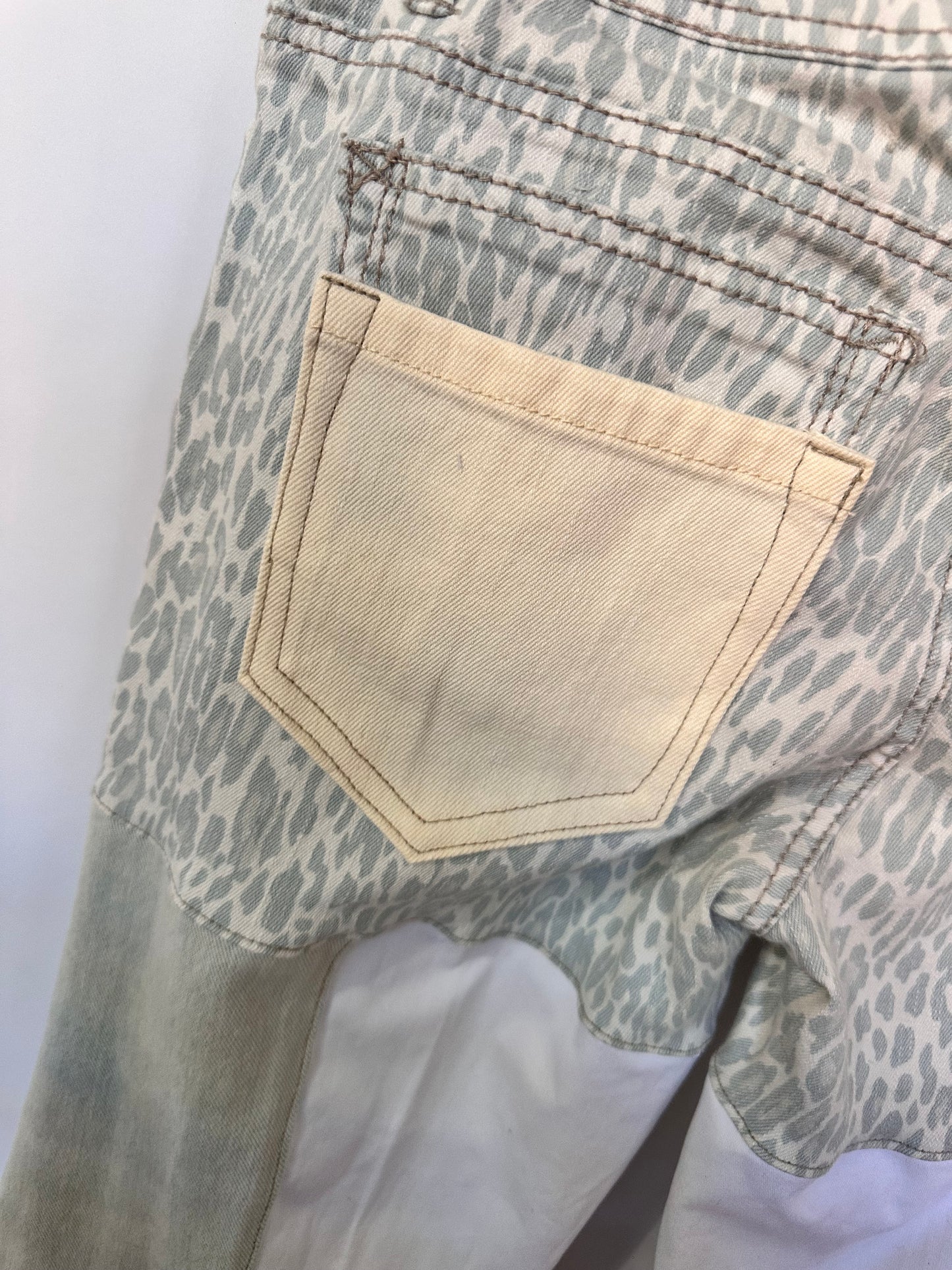 mid rise off white + light teal bell bottom jeans [6/28]