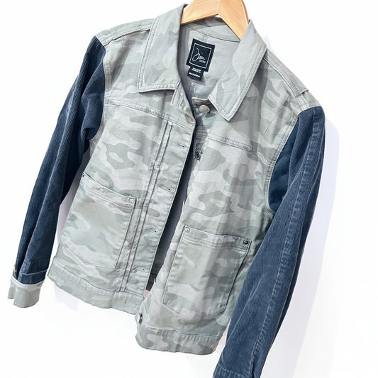 charcoal corduroy + light feminine camo denim [m]