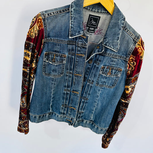 vintage denim pairs with classic velvet [s]