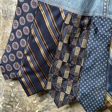Load image into Gallery viewer, denim + daisy tie skirt, (size 4)
