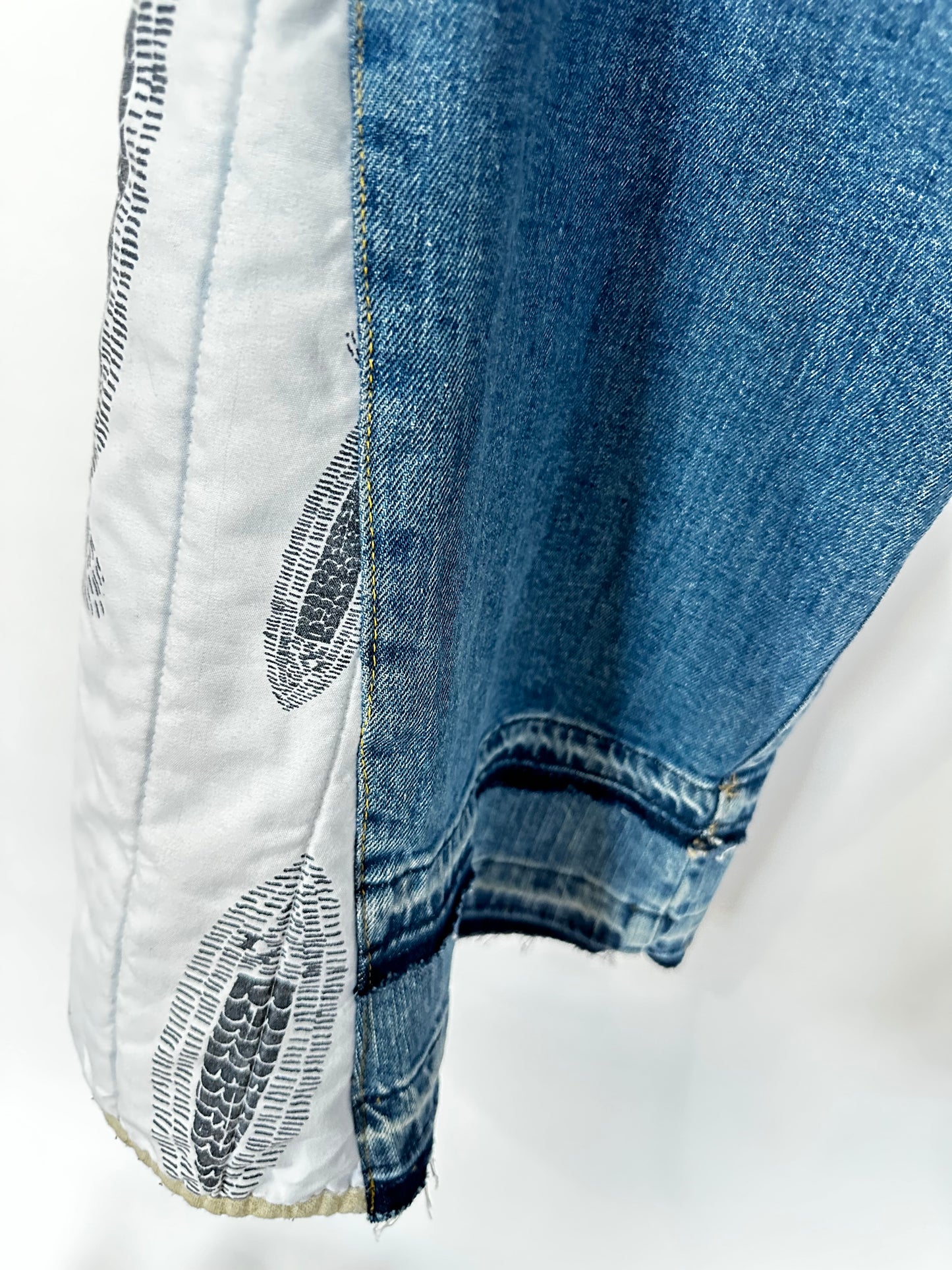 just keep swimming quilted bell bottoms [10/30] l