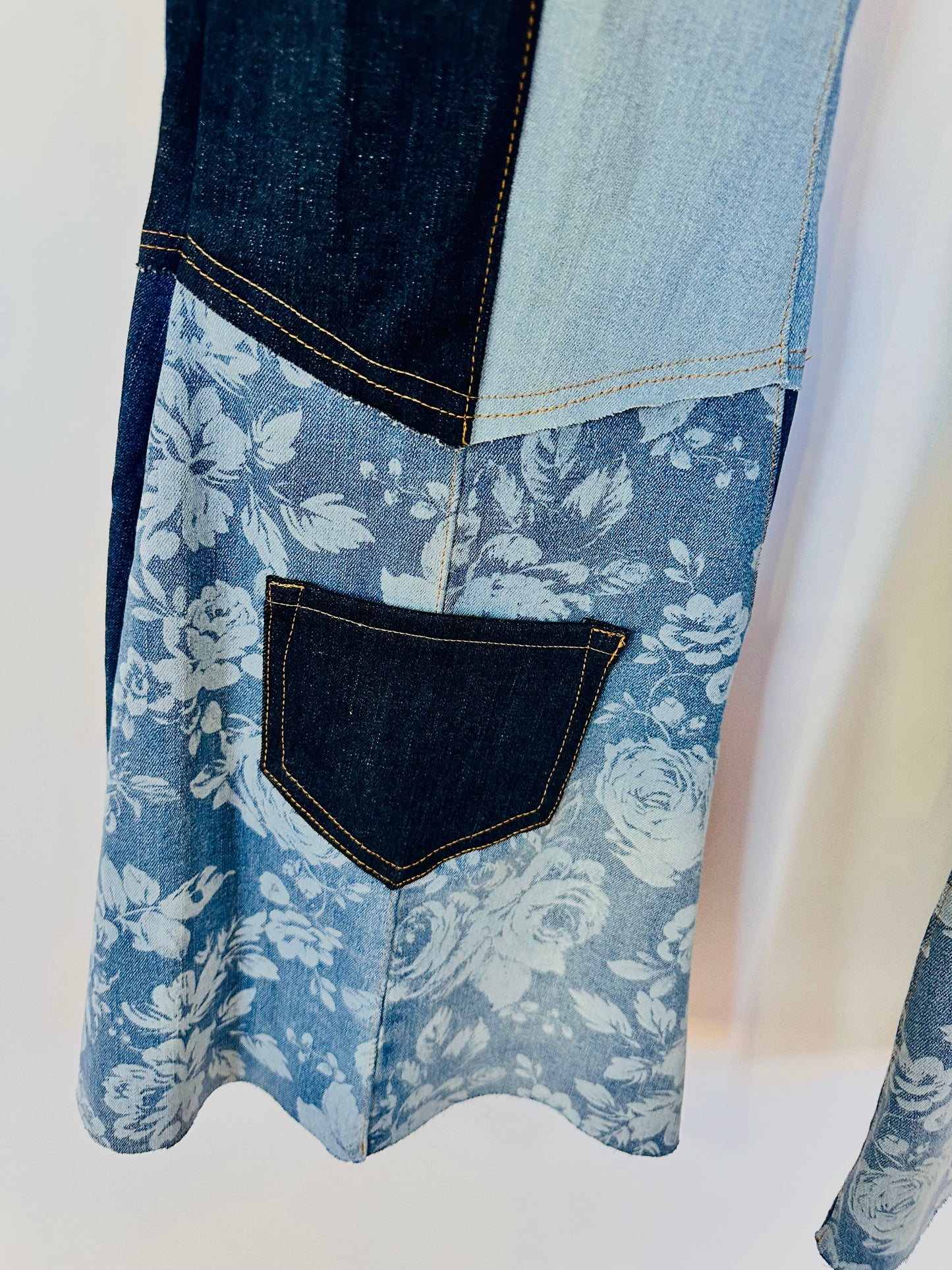 mid-lower rise blue + floral print bell bottom jeans [6/28]