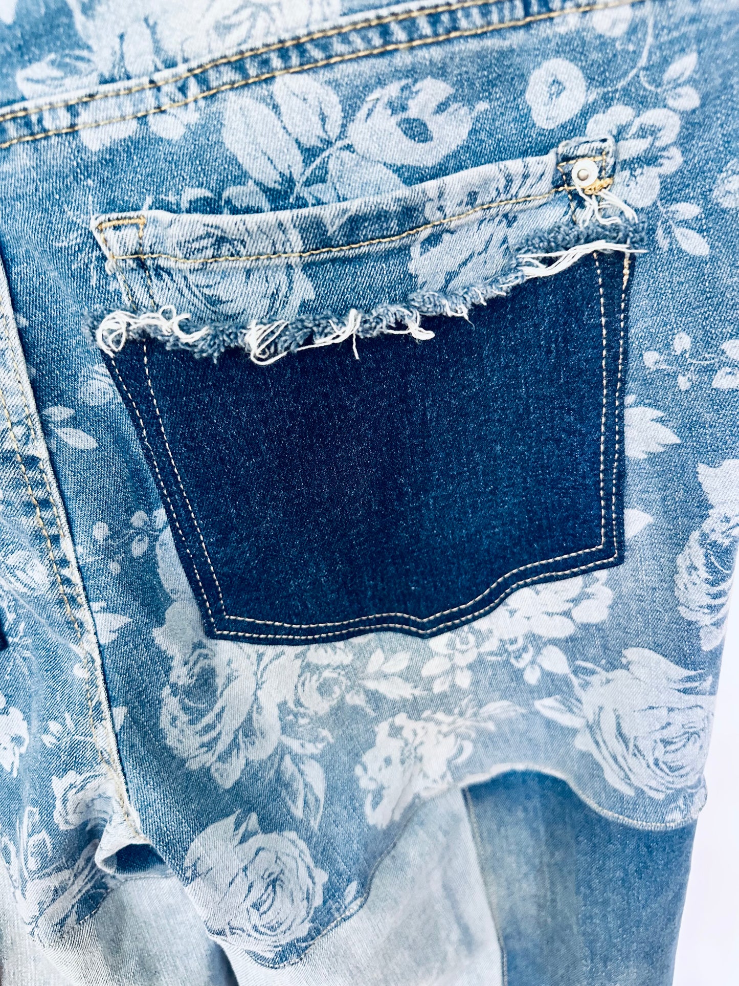 floral print + paisley bell bottom jeans [12/31]