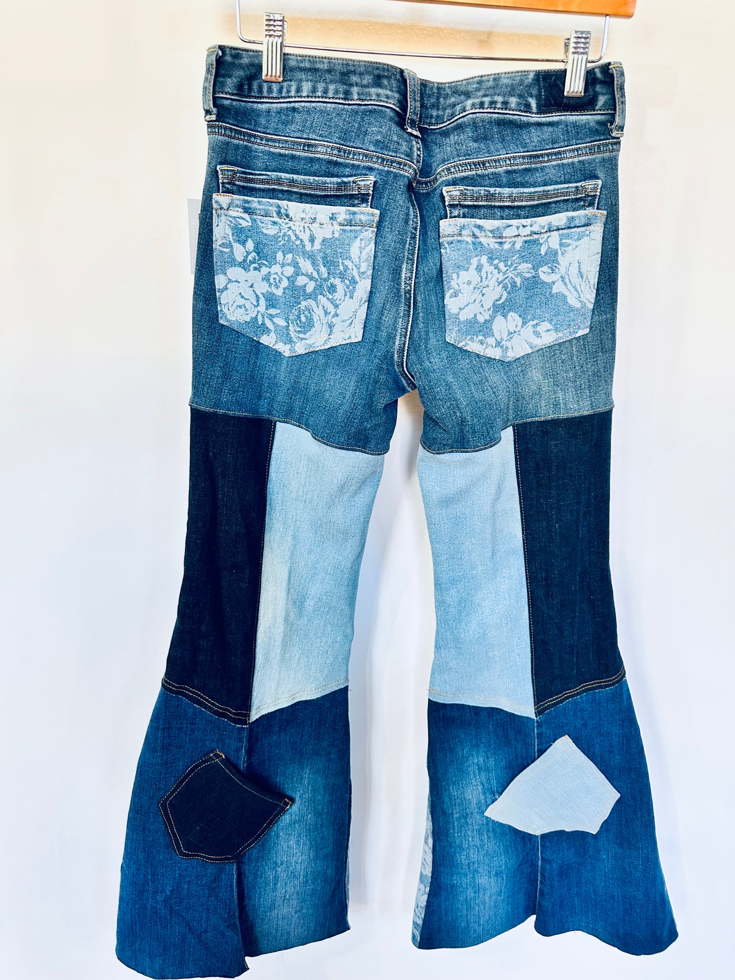 mid-lower rise blue + floral print bell bottom jeans [6/28]