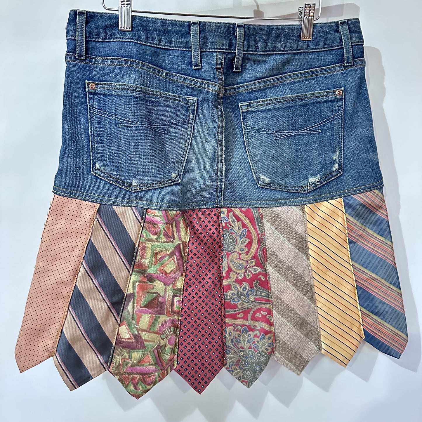 pastel tie + whiskered denim skirt [8/29]