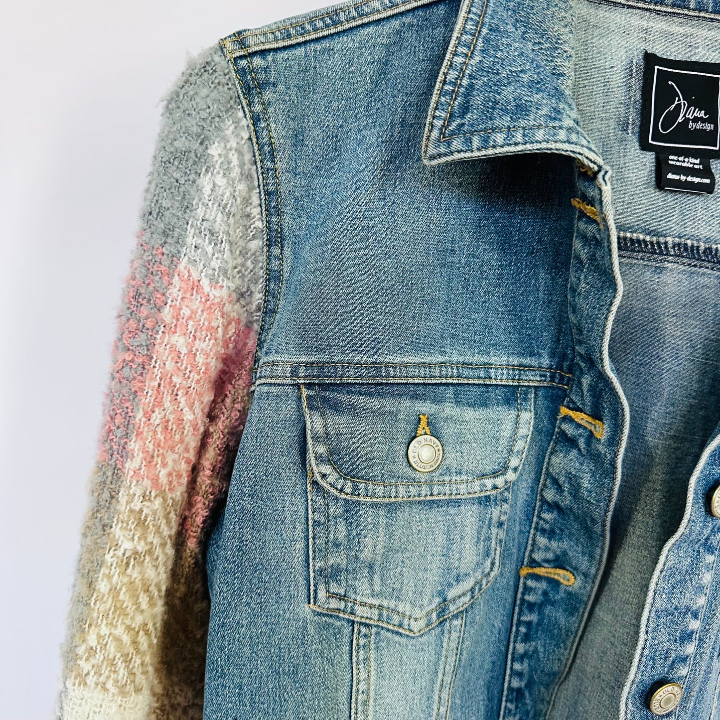 light wash feminine denim with soft plaid fringed sleeves [m]