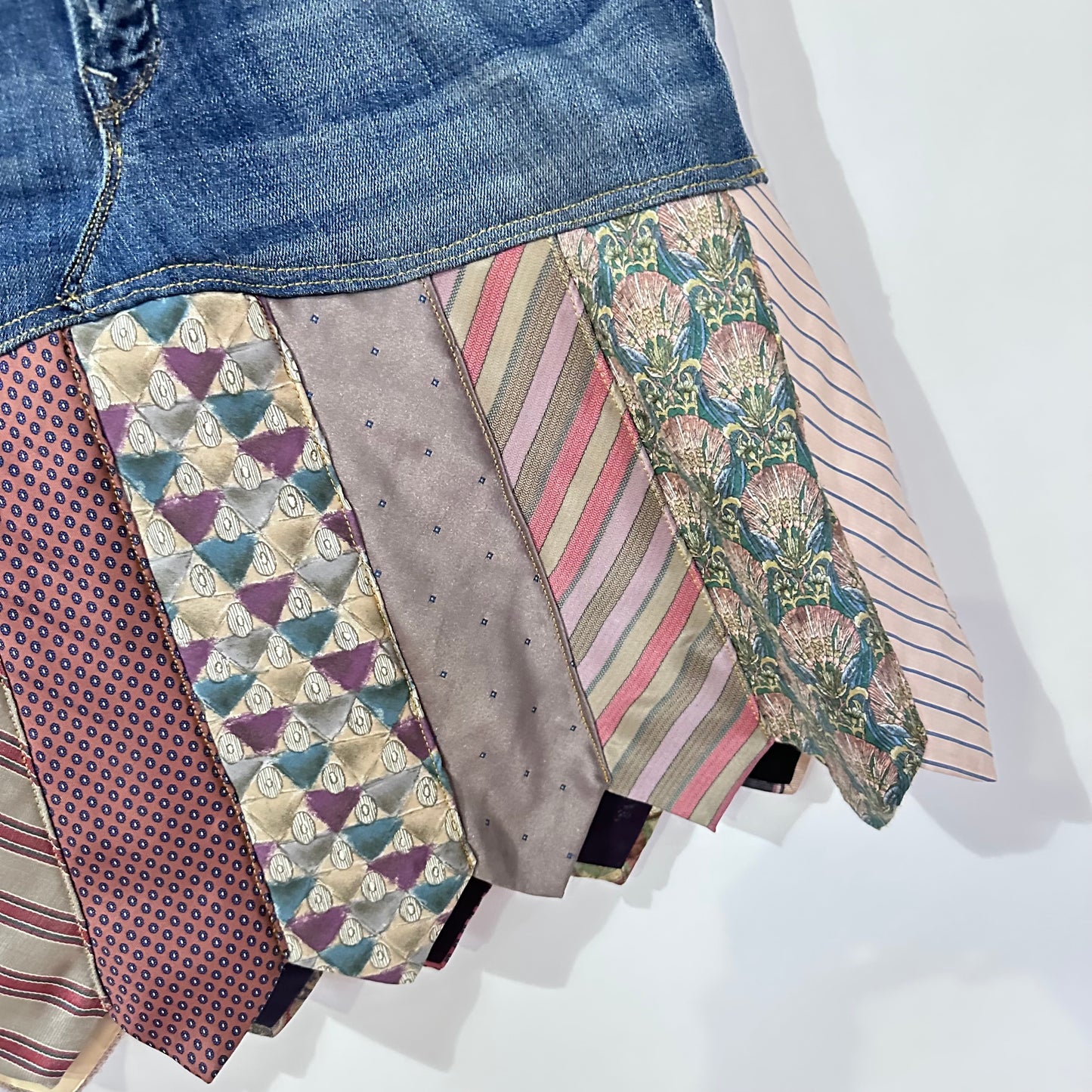 pastel tie + whiskered denim skirt [8/29]