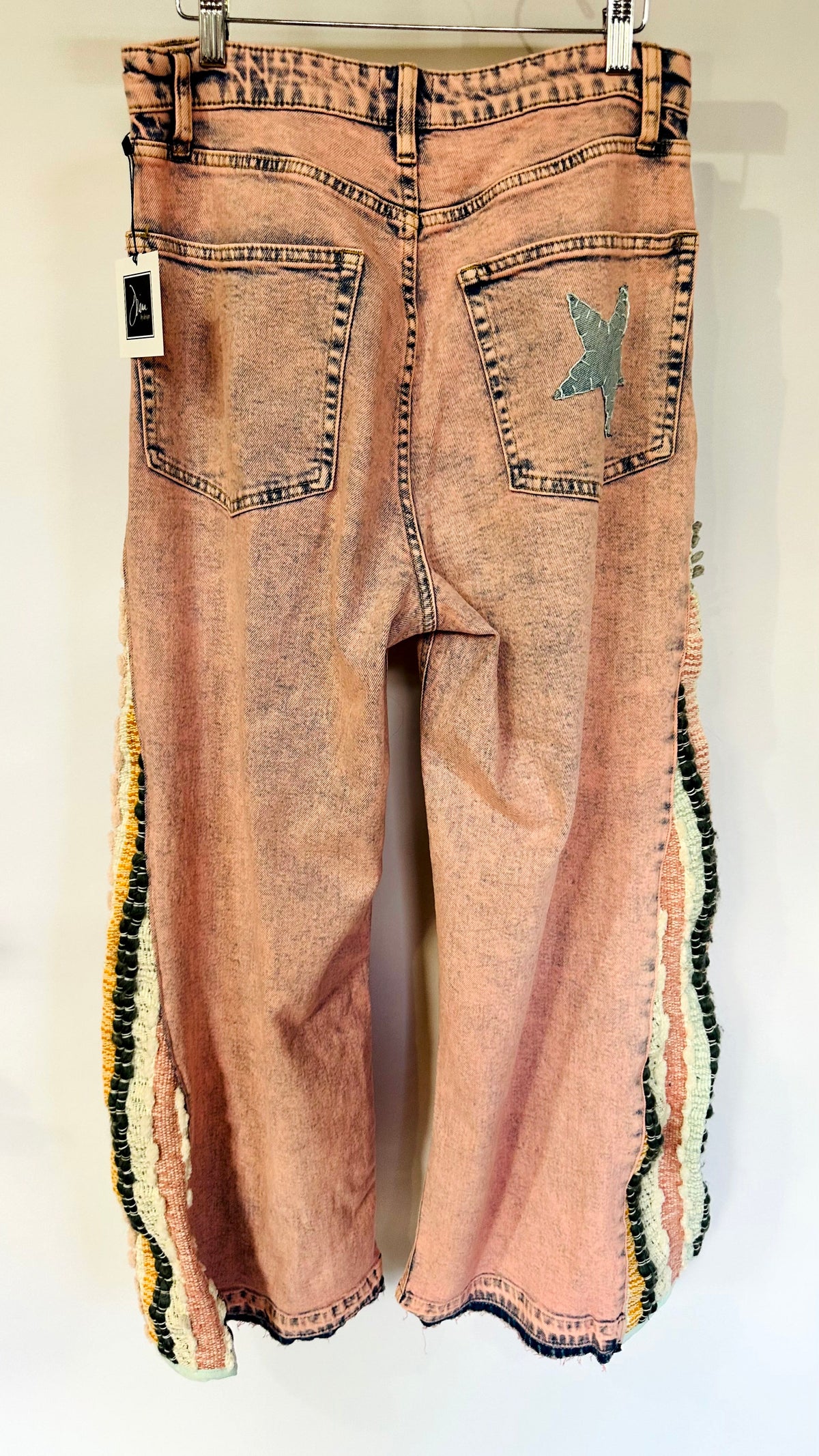 pink stone wash meets chunky ribbons [8/29]