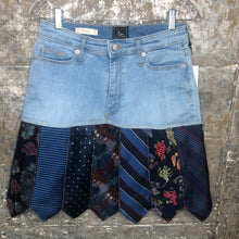Load image into Gallery viewer, shades of blues tie skirt + grapes + frogs! (size 6)
