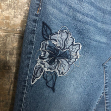 Load image into Gallery viewer, dark denim maxi skirt, (size 8)
