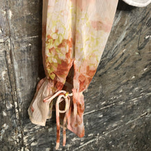 Load image into Gallery viewer, feminine tailored floaty sleeve + white denim jacket
