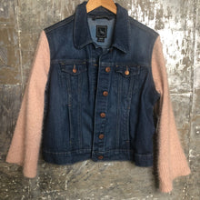 Load image into Gallery viewer, rosy sweater meets dark blue deniim
