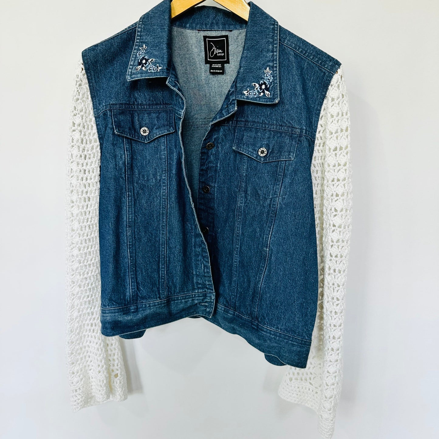 white lattice knit + embroidered denim [l/xl]