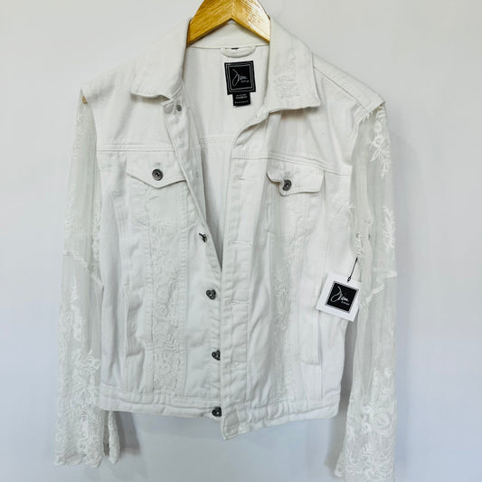 white denim, white lace + fringe [m]
