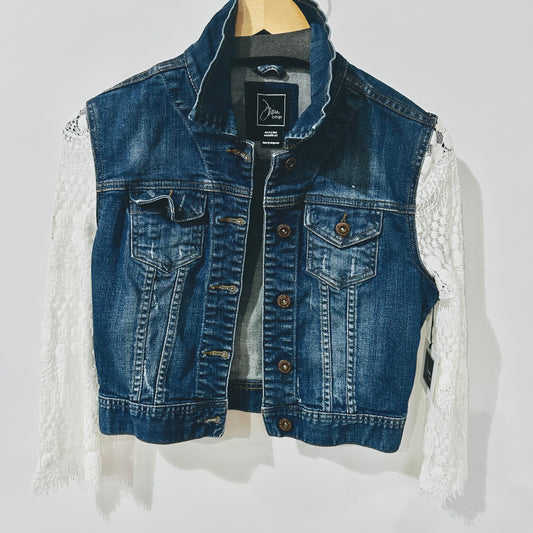 white lace + classic blue denim jacket [s]