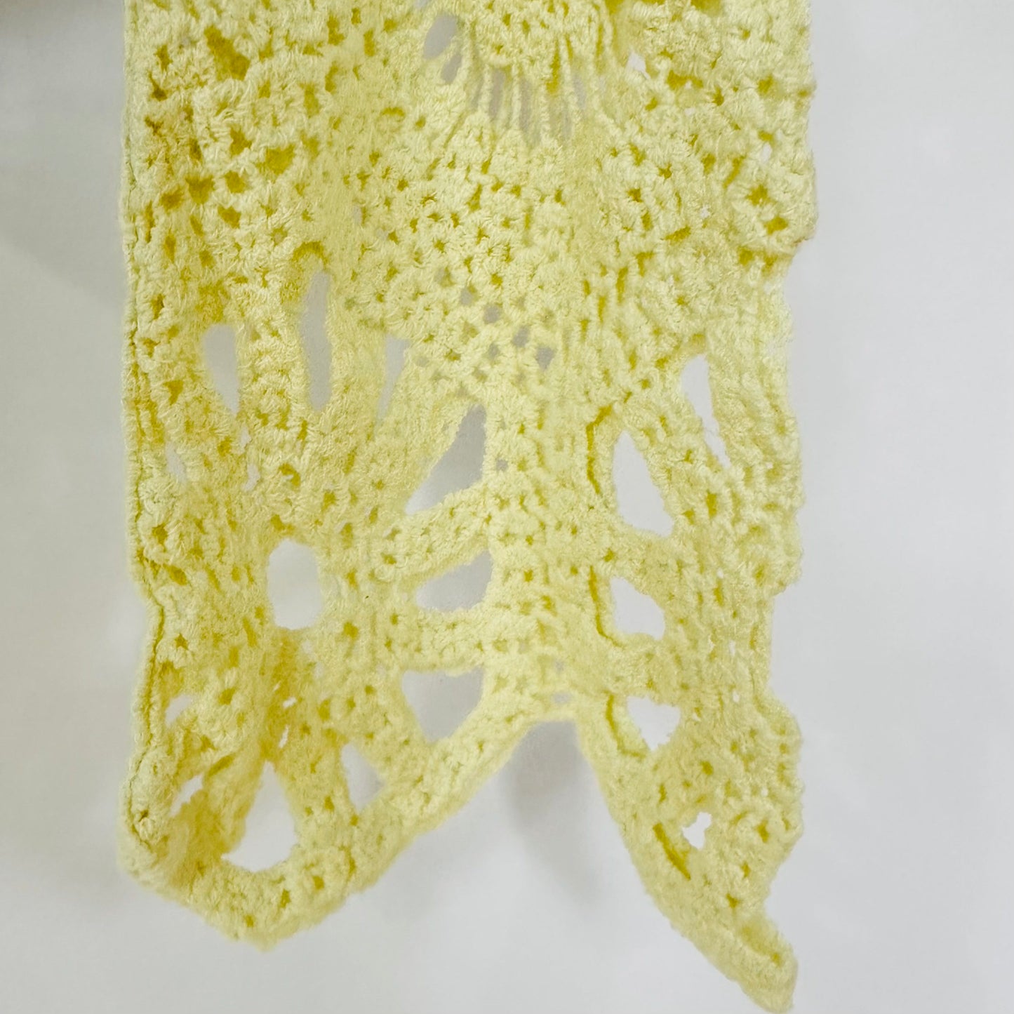 hint of lime crochet + feminine denim jacket [m]