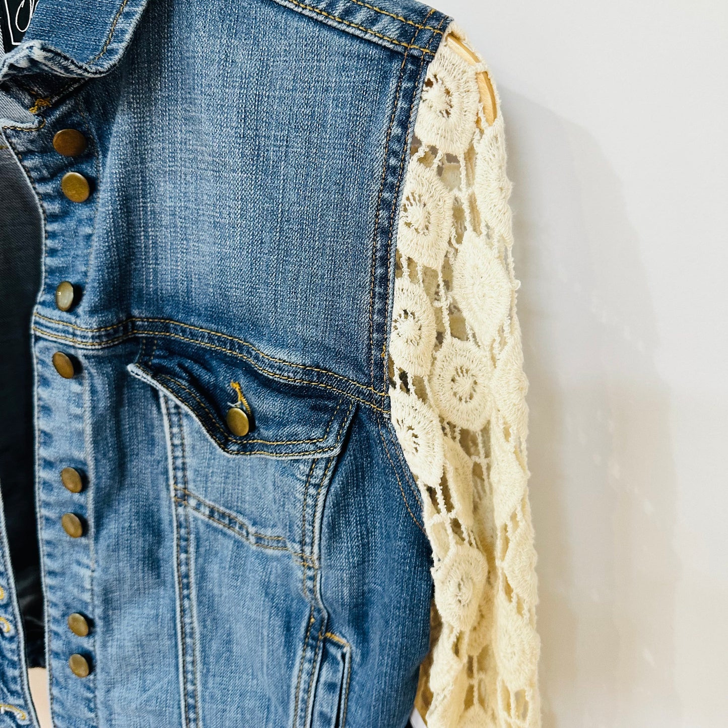 ivory crochet, long fringe + blue denim jacket [m]