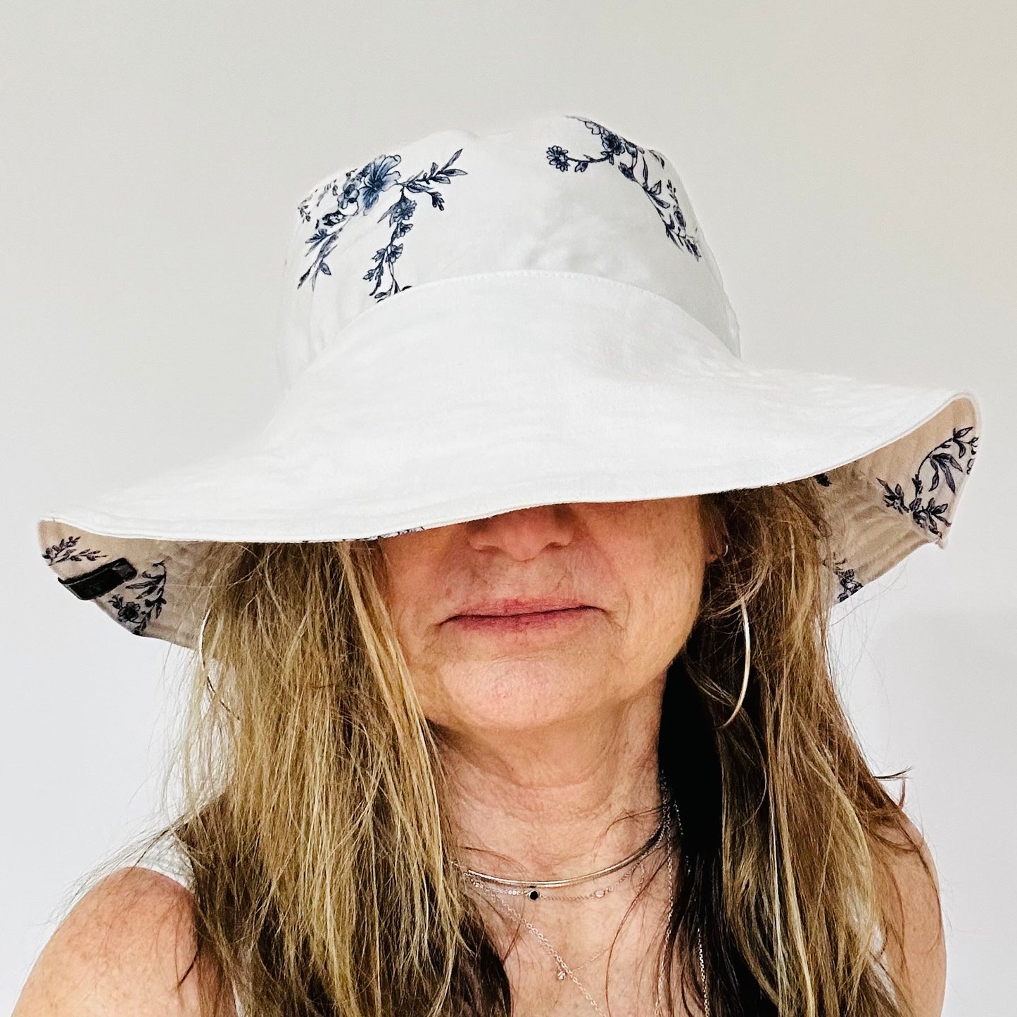 white + floral reversible denim sunhat hat [s/m]