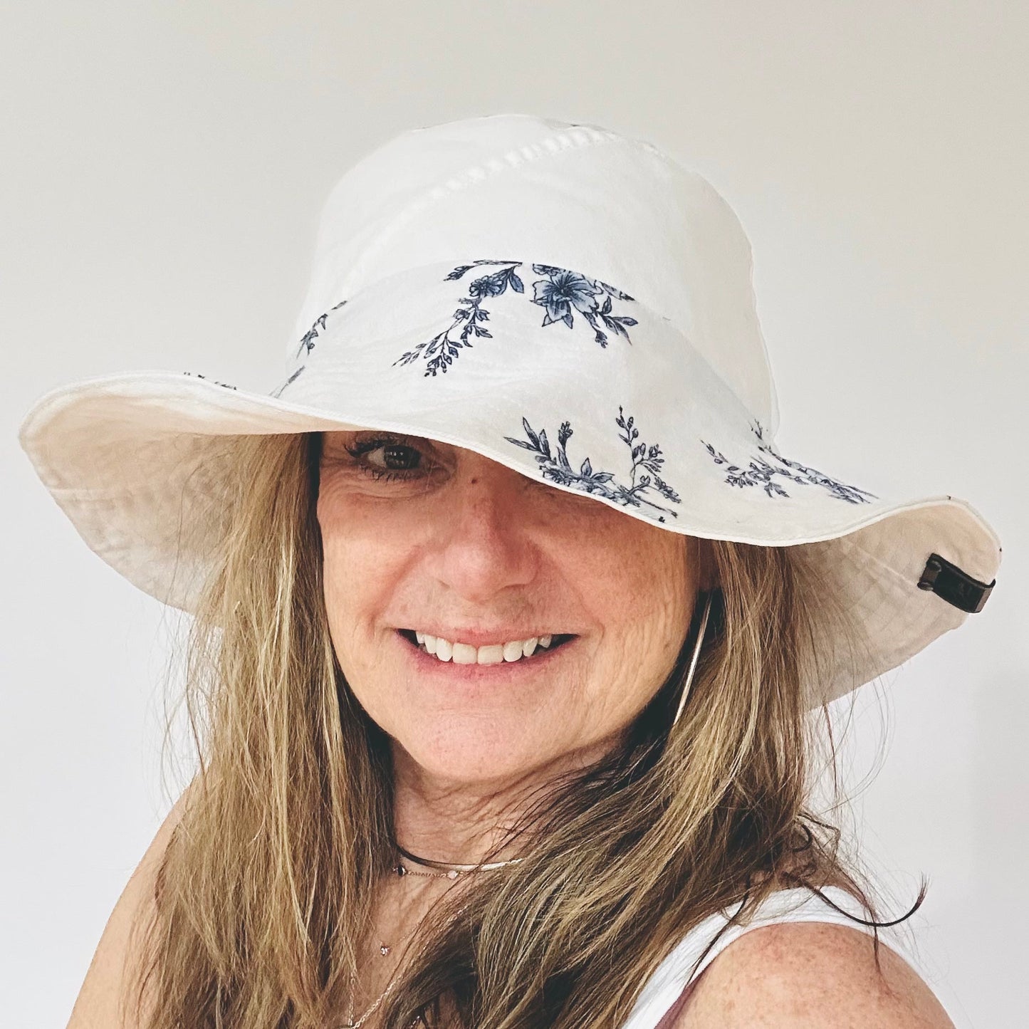 white + floral reversible denim sunhat hat [s/m]