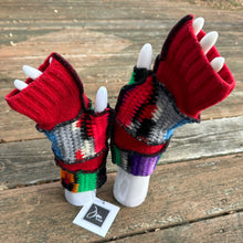 Load image into Gallery viewer, bold chunky wool fingerless mittens
