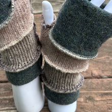 Load image into Gallery viewer, moss green + taupe felted fingerless mittens
