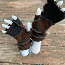 Load image into Gallery viewer, charcoal + rust felted fingerless mittens
