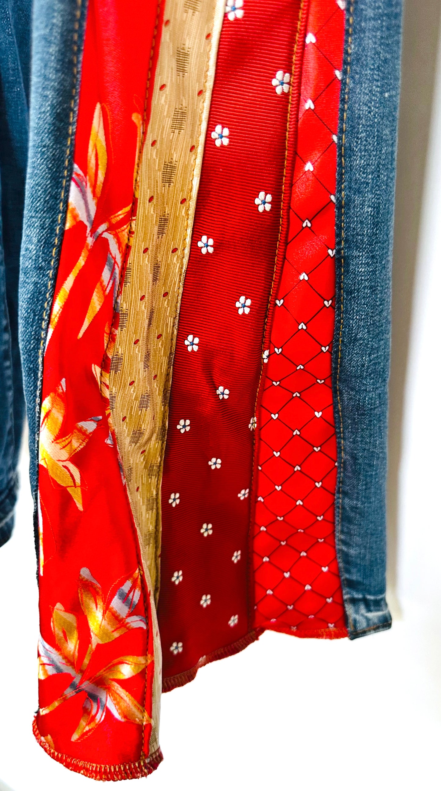 stand out necktie bells [00/24]