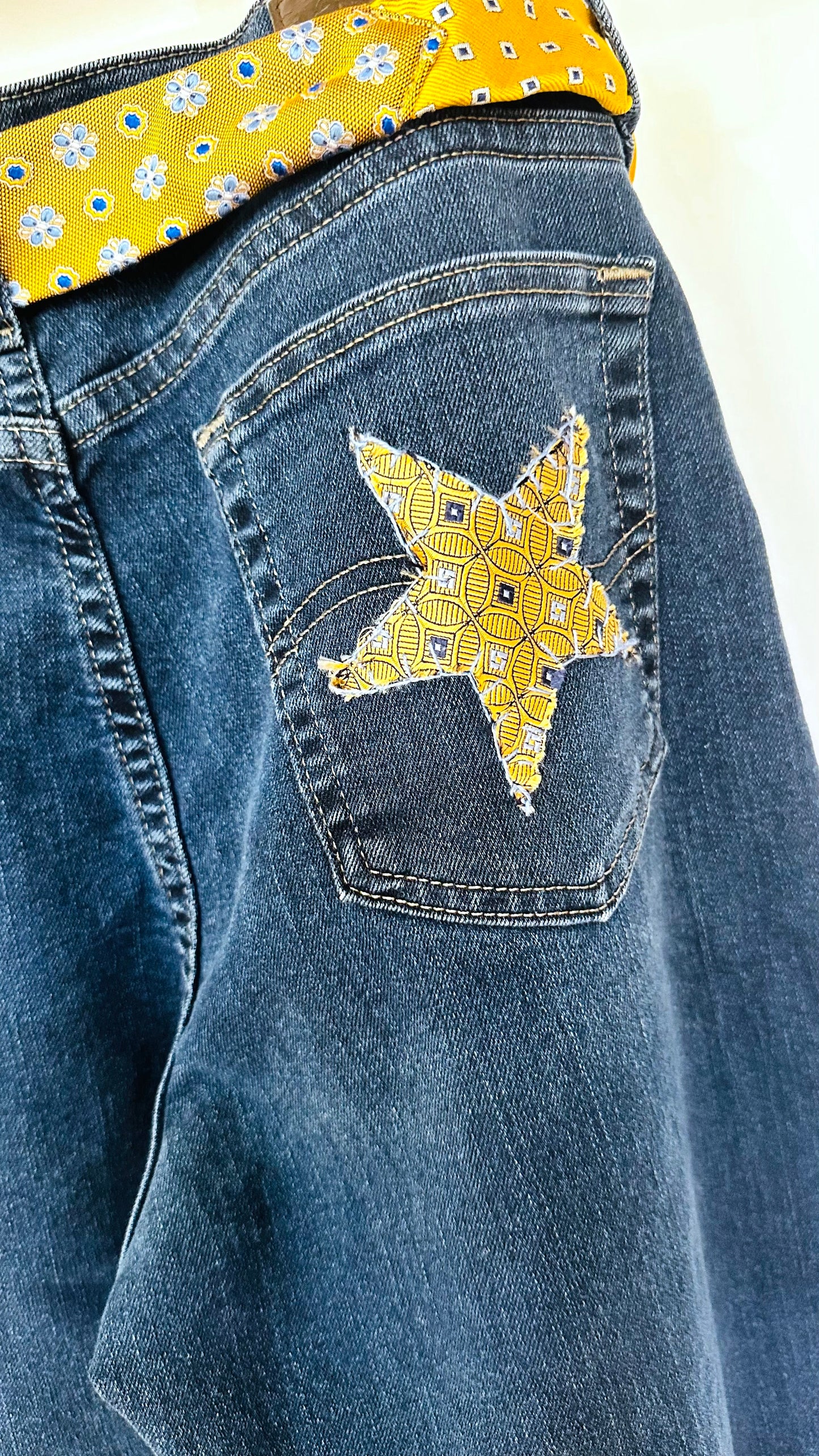 blue + gold bells [12/31]