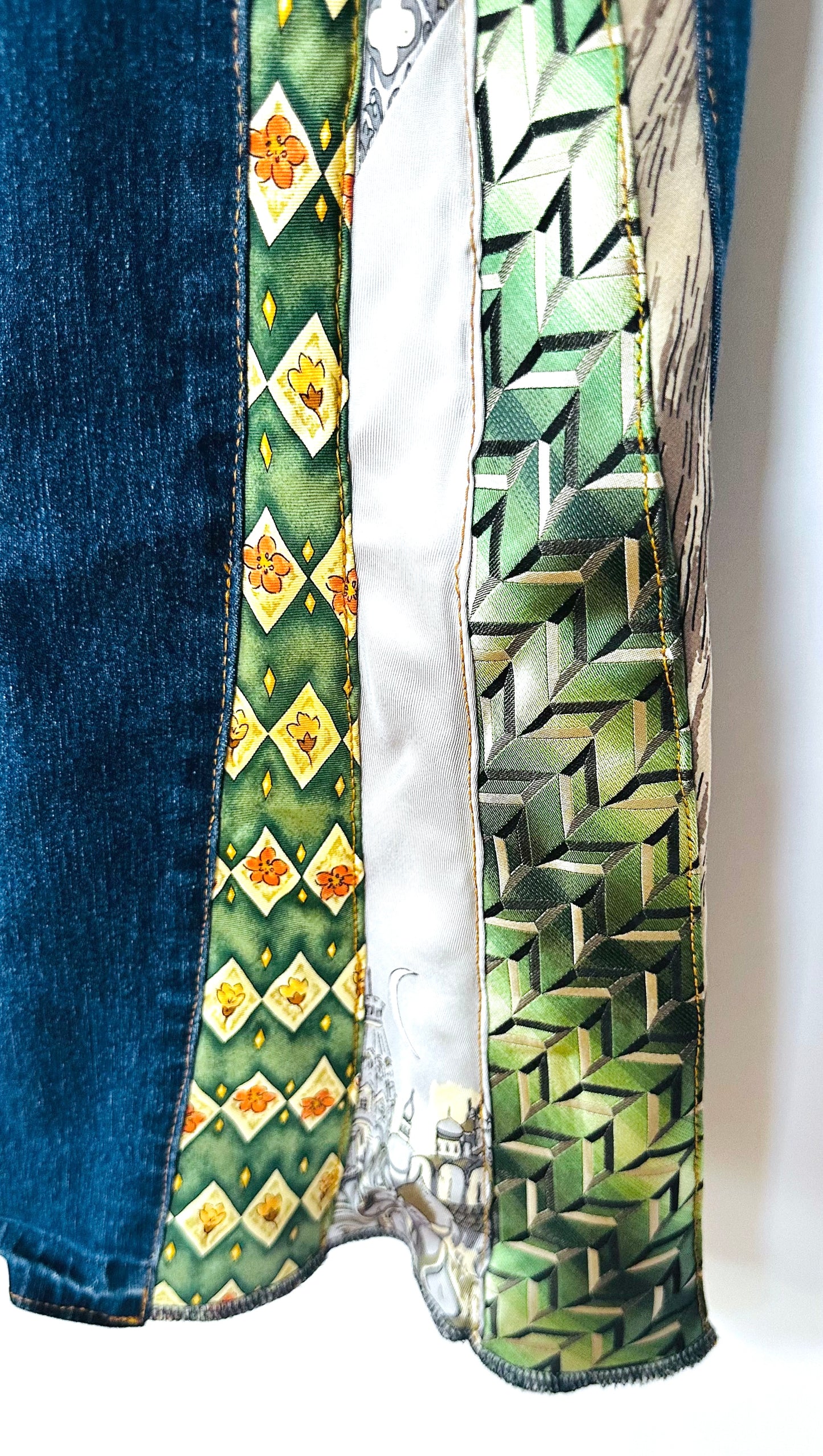 be green necktie bells [10/30]