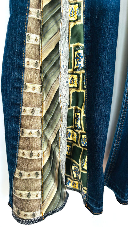 be green necktie bells [10/30]
