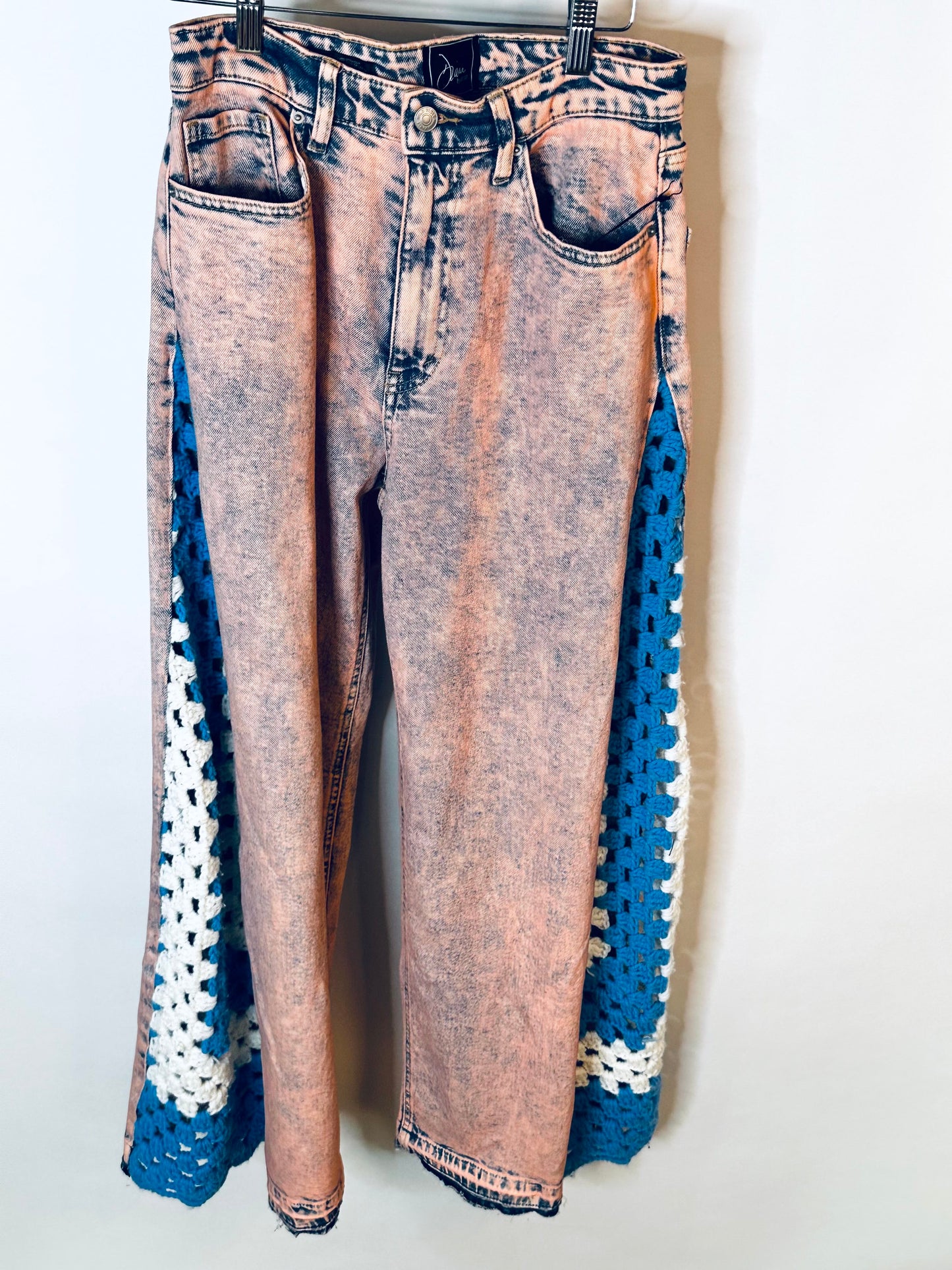 pink stone wash meets crochet [6/28]