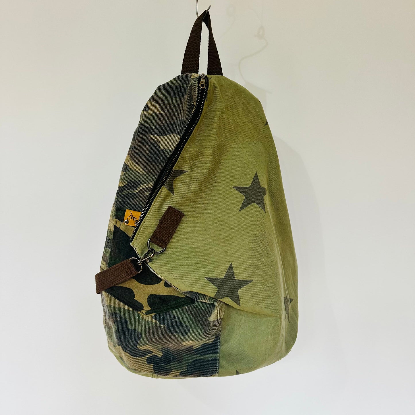 the cargo hauler sling bag