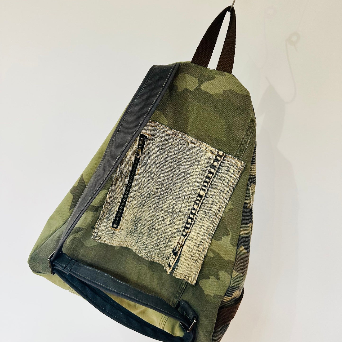 the cargo hauler sling bag