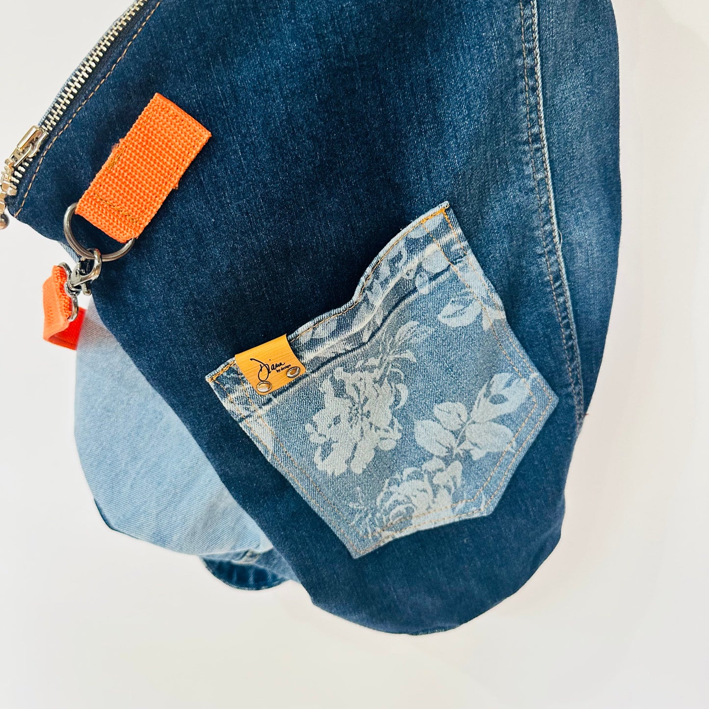 the daily campus carry sling bag