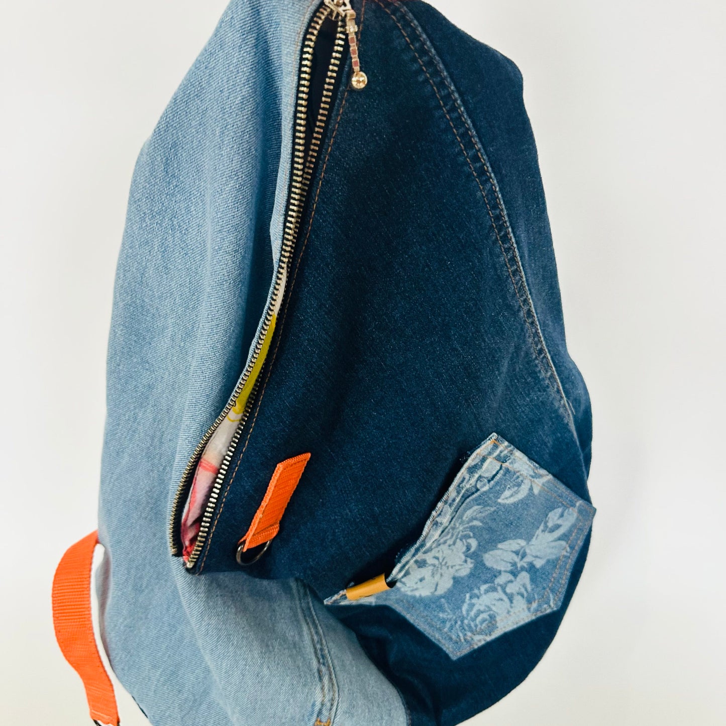 the daily campus carry sling bag