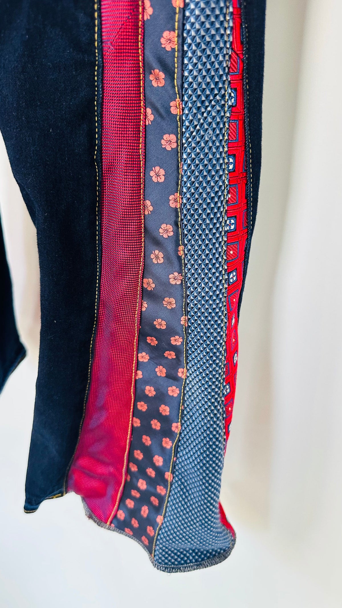 pink riot tie bells [4/27]