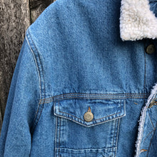 Load image into Gallery viewer, men&#39;s sherpa denim + fun plaid insets

