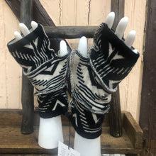 Load image into Gallery viewer, black+ cream aztek felted wool-acrylic fingerless mittens
